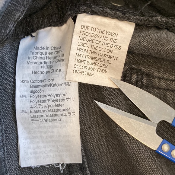 Madewell 9” high rise skinny jeans, button fly, black, raw distressed hem, 26T - Picture 11 of 15